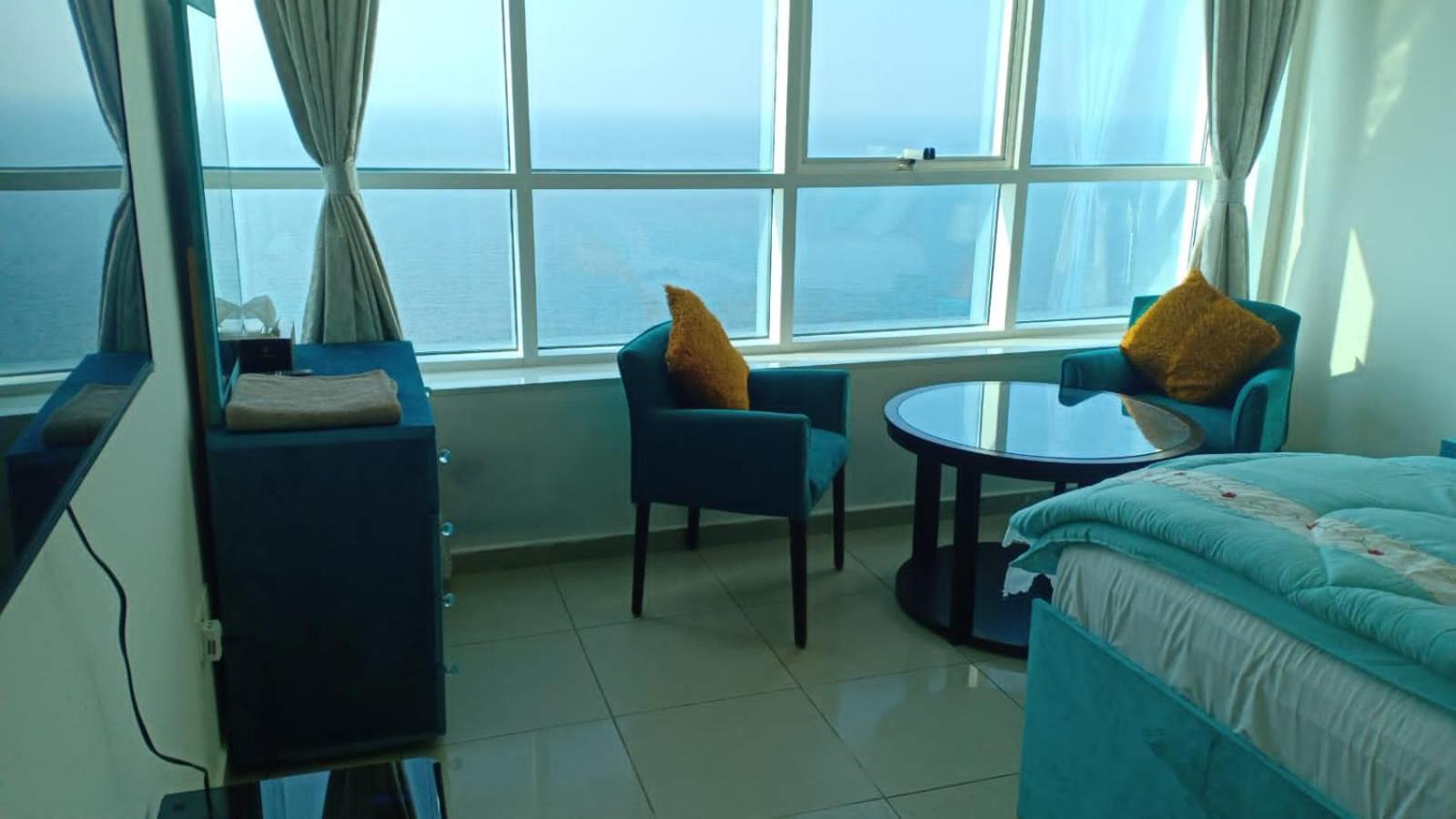 Ft22 R3 Open Beach Ajman Washroom Is Outside Eksteriør bilde